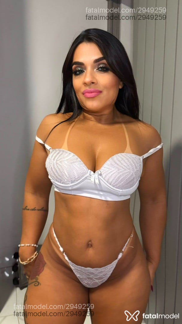 Acompanhante mulher morena (o) de olhos castanhos - Samantha Velvet