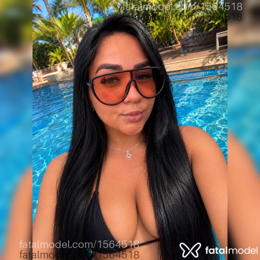 Acompanhante mulher morena (o) de olhos castanhos - Aryel Moura