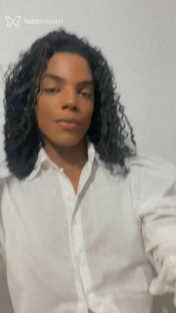 Acompanhante mulher trans morena (o) de olhos castanhos - Alessandra
