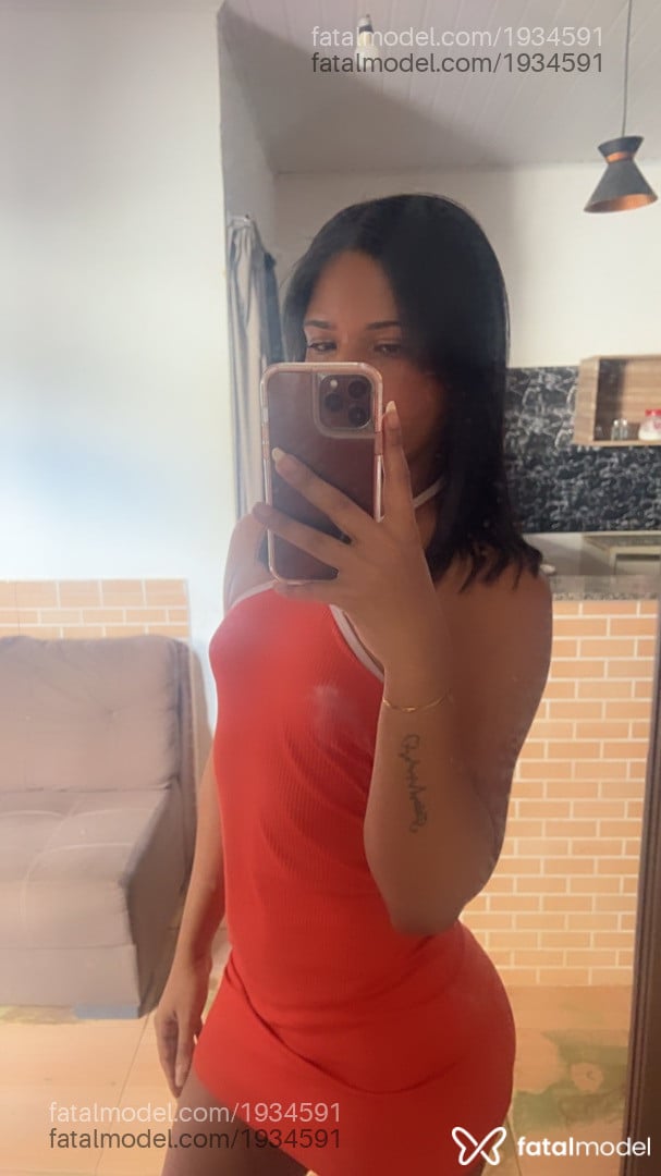 Acompanhante mulher trans morena (o) de olhos castanhos - Nandinha
