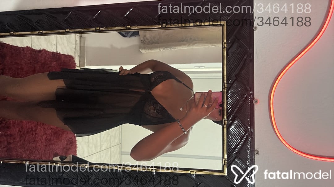 Acompanhante mulher morena (o) de olhos castanhos - Luiza Rangel