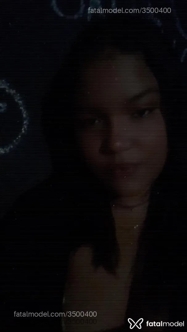 Acompanhante mulher morena (o) de olhos castanhos - Perolla
