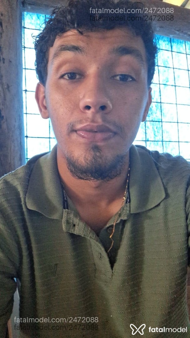 Acompanhante homem morena (o) de olhos castanhos - Leandrooliveira