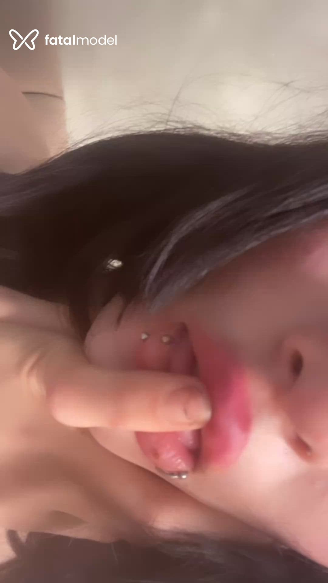 Acompanhante mulher trans morena (o) de olhos castanhos - Angel