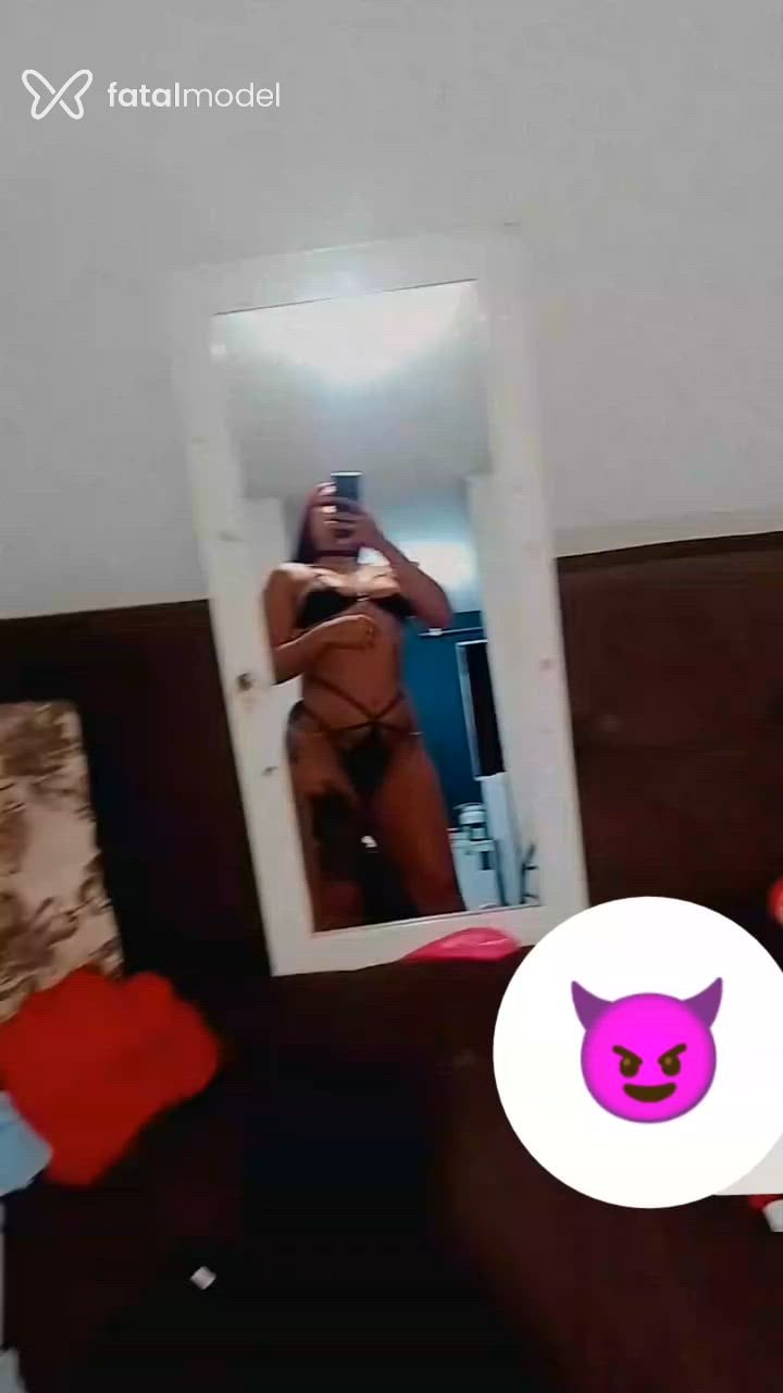Acompanhante mulher ruiva (o) de olhos castanhos - Bianca Acompanhante mulher ruiva (o) de olhos castanhos - Bianca