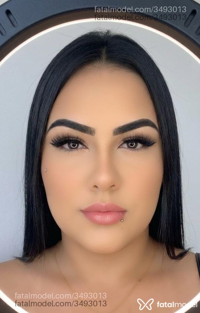 Acompanhante mulher morena (o) de olhos castanhos - Emanuelly
