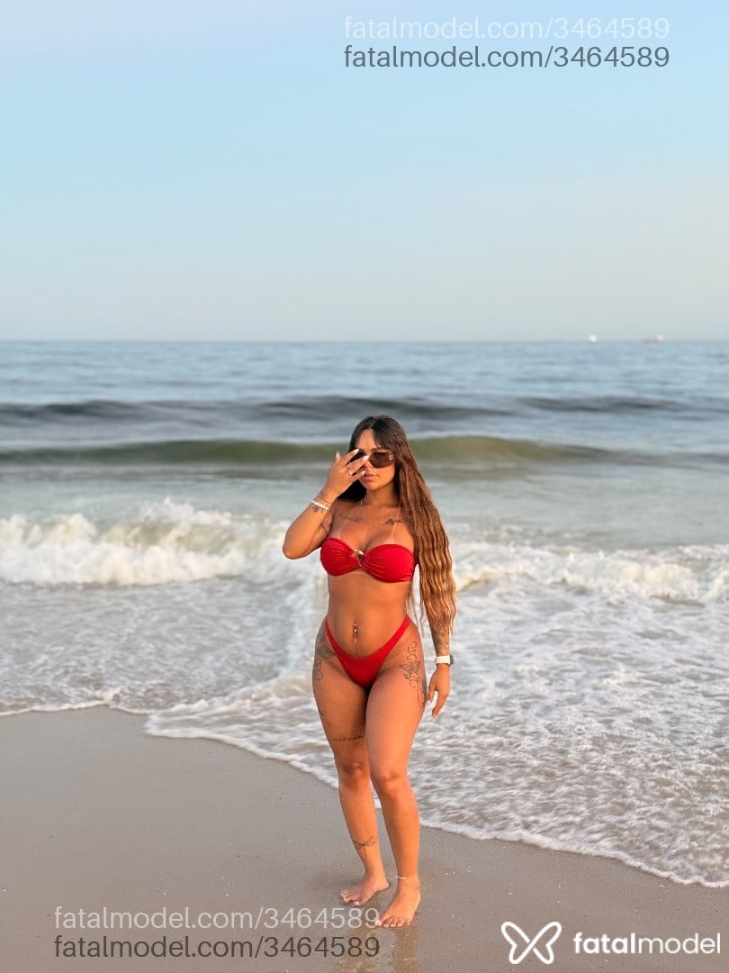 Acompanhante mulher morena (o) de olhos castanhos - Mel