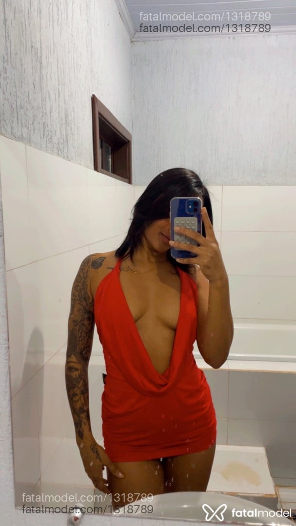 Acompanhante mulher morena (o) de olhos castanhos - Kel Morena