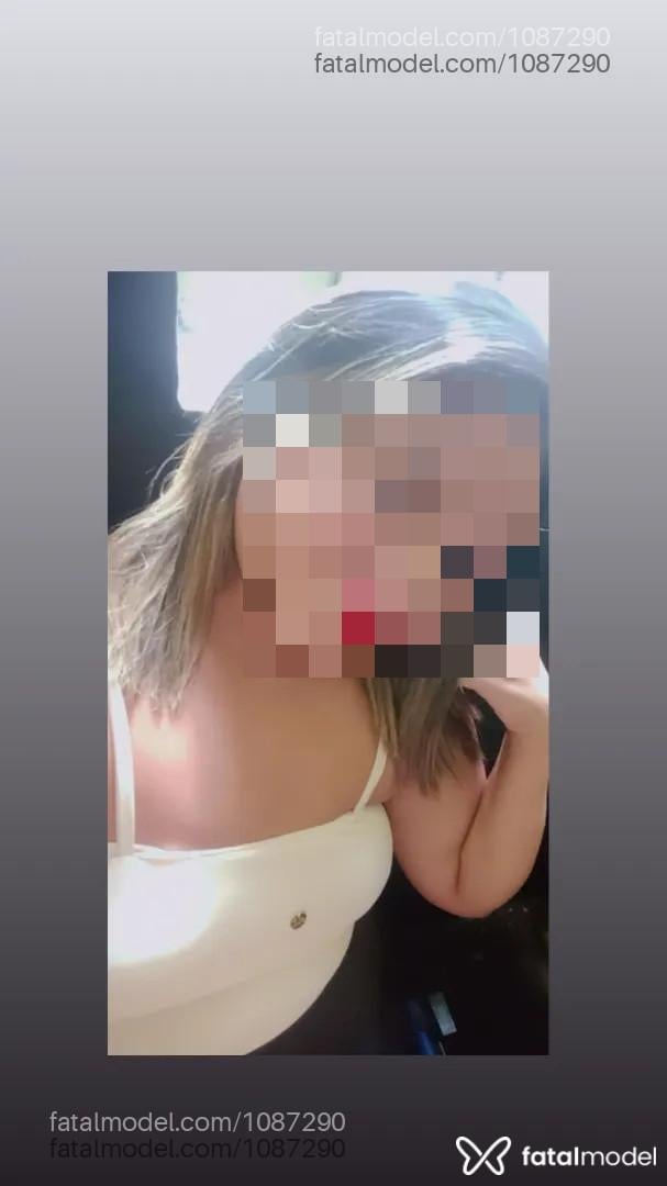 Acompanhante mulher loira (o) de olhos castanhos - Nayara Santos