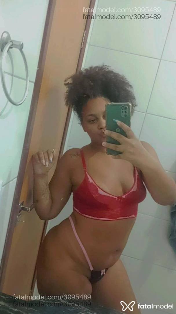 Acompanhante mulher morena (o) de olhos castanhos em Patrocínio - Thata Sobral