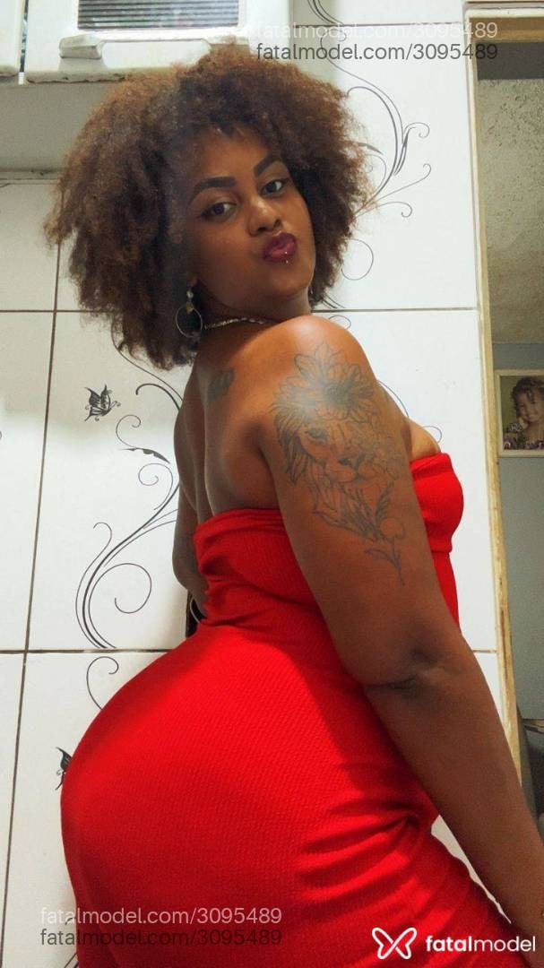 Acompanhante mulher morena (o) de olhos castanhos em Patrocínio - Thata Sobral