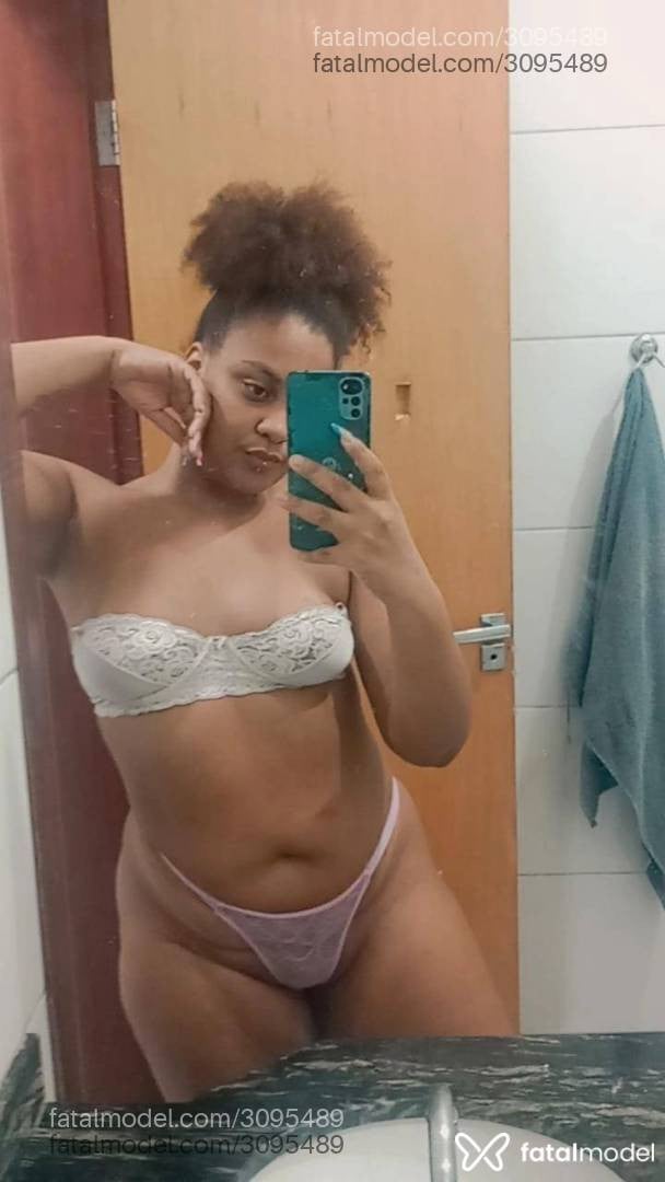 Acompanhante mulher morena (o) de olhos castanhos em Patrocínio - Thata Sobral