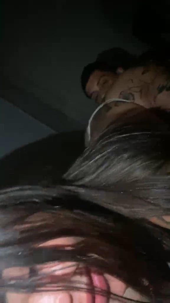 Acompanhante mulher trans com cabelo castanho de olhos azuis - Myrella alves