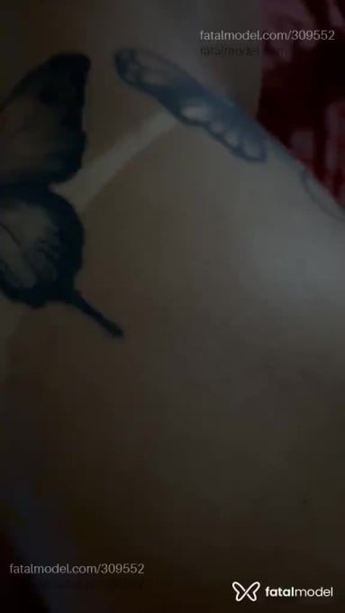 Acompanhante mulher trans com cabelo castanho de olhos azuis em Juiz de Fora - Myrella alves