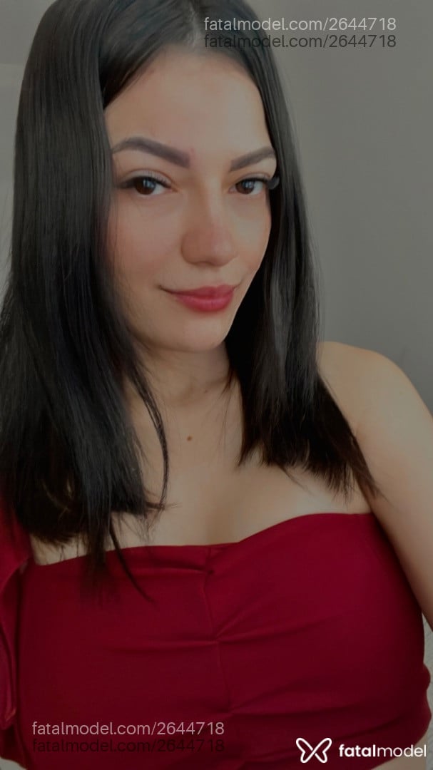 Acompanhante mulher morena (o) de olhos castanhos - Alana