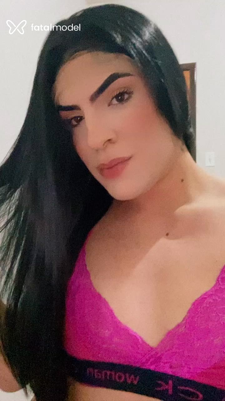 Acompanhante mulher trans morena (o) de olhos pretos - Lorrayne