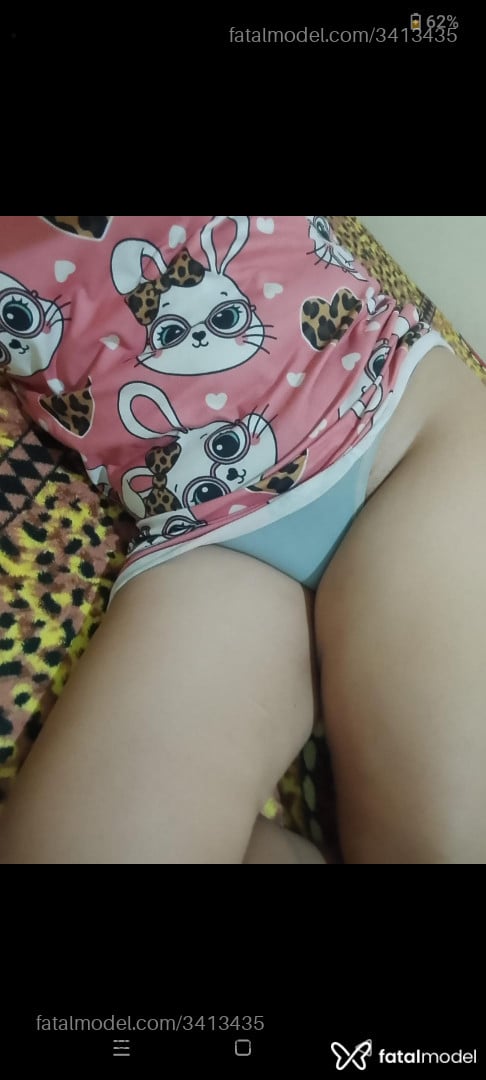 Acompanhante mulher loira (o) de olhos pretos - Jully