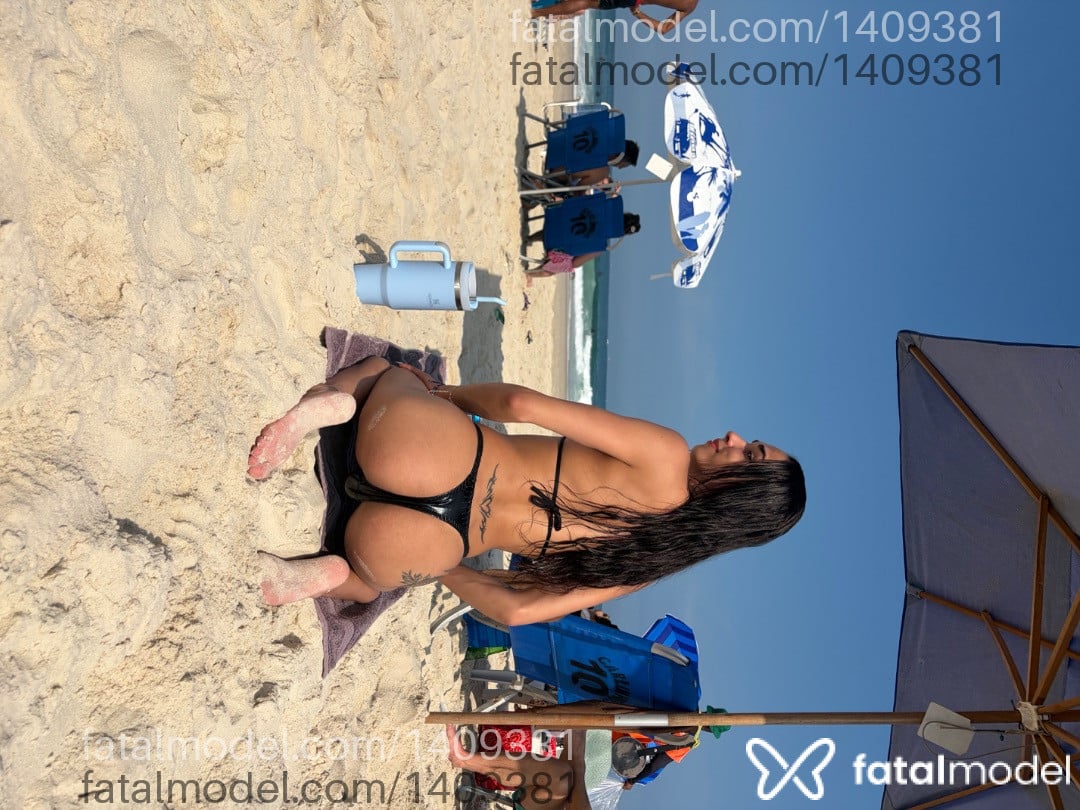 Acompanhante mulher trans com cabelo castanho de olhos castanhos - Lanah Frias
