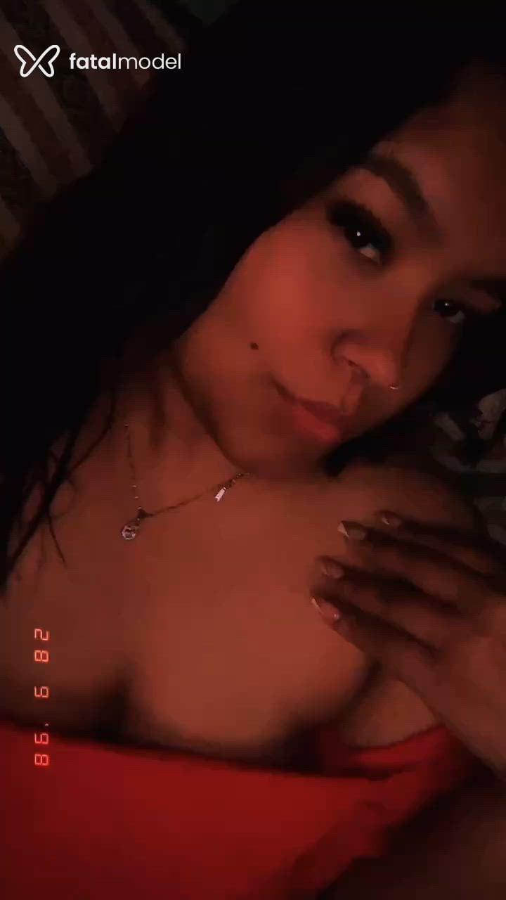 Acompanhante mulher morena (o) de olhos pretos - Lorena Martins