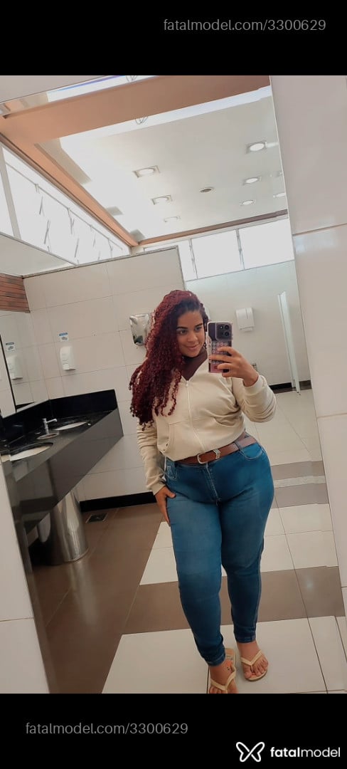 Acompanhante mulher ruiva (o) de olhos castanhos - Ketlyn Acompanhante mulher ruiva (o) de olhos castanhos - Ketlyn