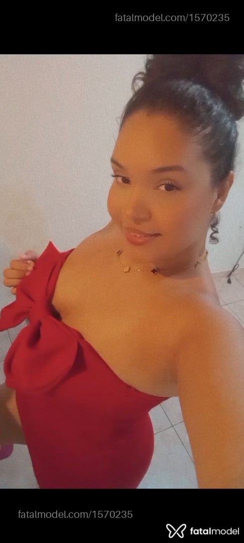 Acompanhante mulher morena (o) de olhos castanhos - Dannyzinha