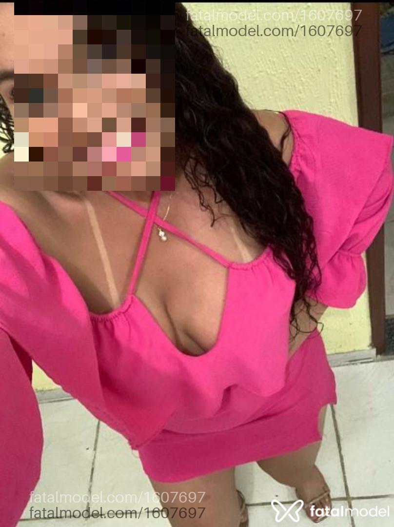 Acompanhante mulher ruiva (o) de olhos castanhos - Melissa Byanque