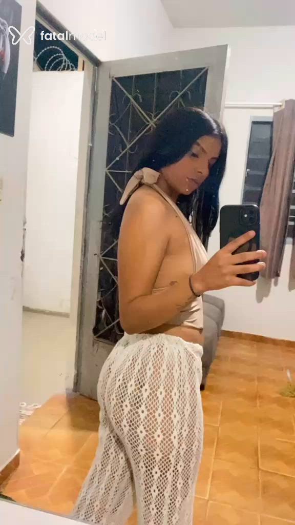 Acompanhante mulher morena (o) de olhos pretos - Maya Gabrielly