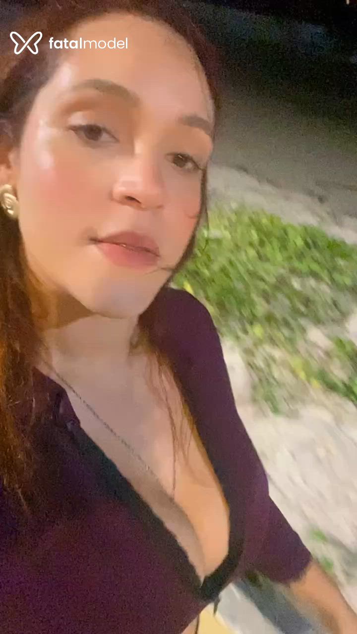 Acompanhante mulher ruiva (o) de olhos mel - Nabi Nogueira Acompanhante mulher ruiva (o) de olhos mel - Nabi Nogueira