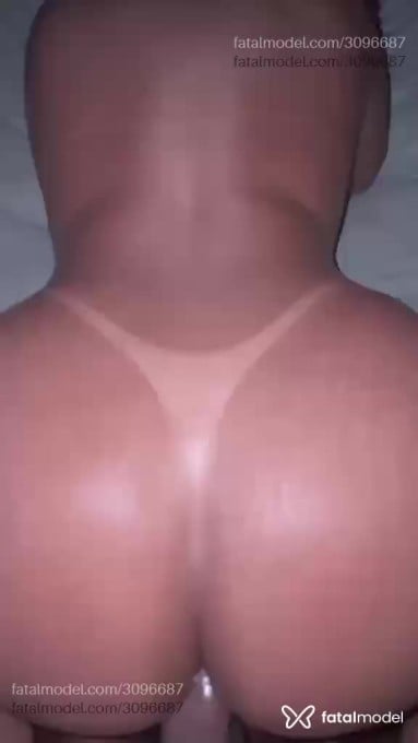 Acompanhante mulher com cabelo castanho de olhos pretos em Juiz de Fora - Mônica