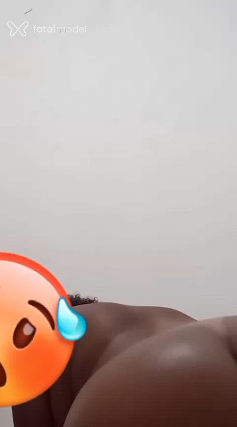 Acompanhante mulher com cabelo castanho de olhos pretos - Samara