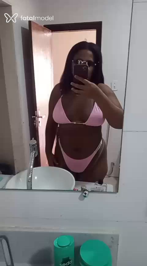 Acompanhante mulher com cabelo castanho de olhos pretos - Samara