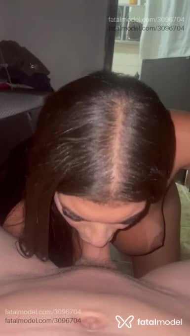 Acompanhante mulher trans com cabelo castanho de olhos castanhos - Mayara Acompanhante mulher trans com cabelo castanho de olhos castanhos - Mayara