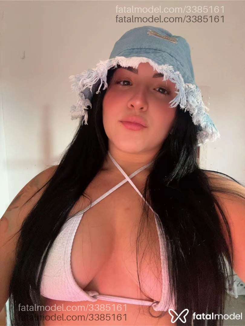 Acompanhante mulher morena (o) de olhos pretos - Aylla