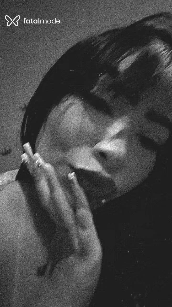 Acompanhante mulher morena (o) de olhos castanhos - Japinhaxv