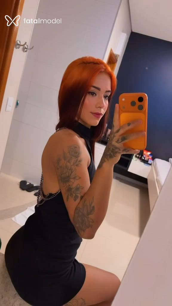 Acompanhante mulher ruiva (o) de olhos castanhos - Patizinha