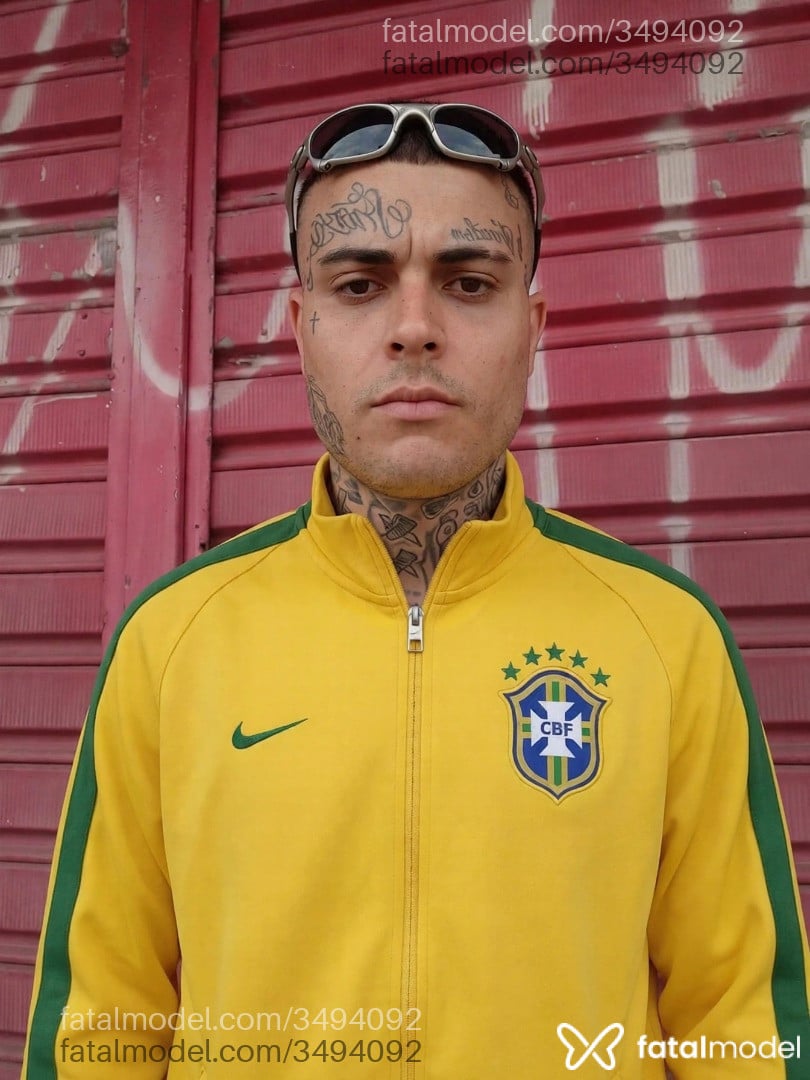 Acompanhante homem morena (o) de olhos castanhos - Garototatuadozs