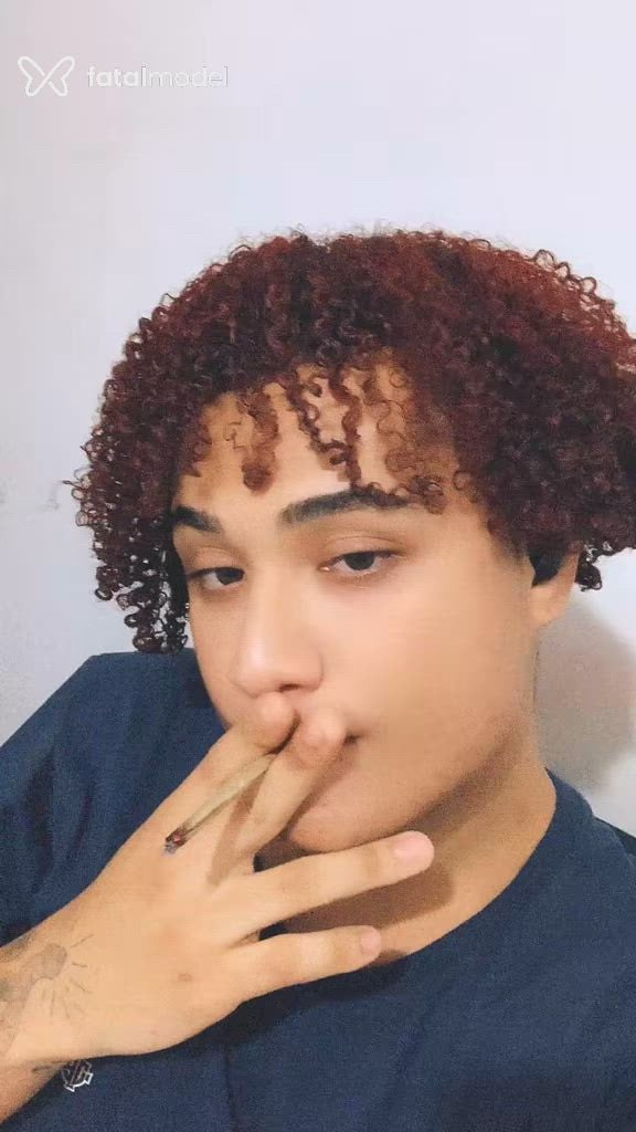 Acompanhante homem ruiva (o) de olhos castanhos - Bruno Félix