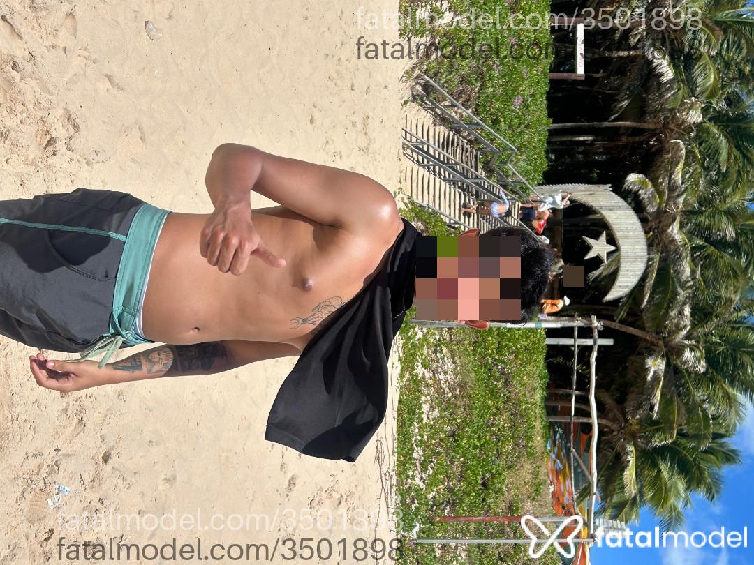 Acompanhante homem com cabelo castanho de olhos pretos - Anderson