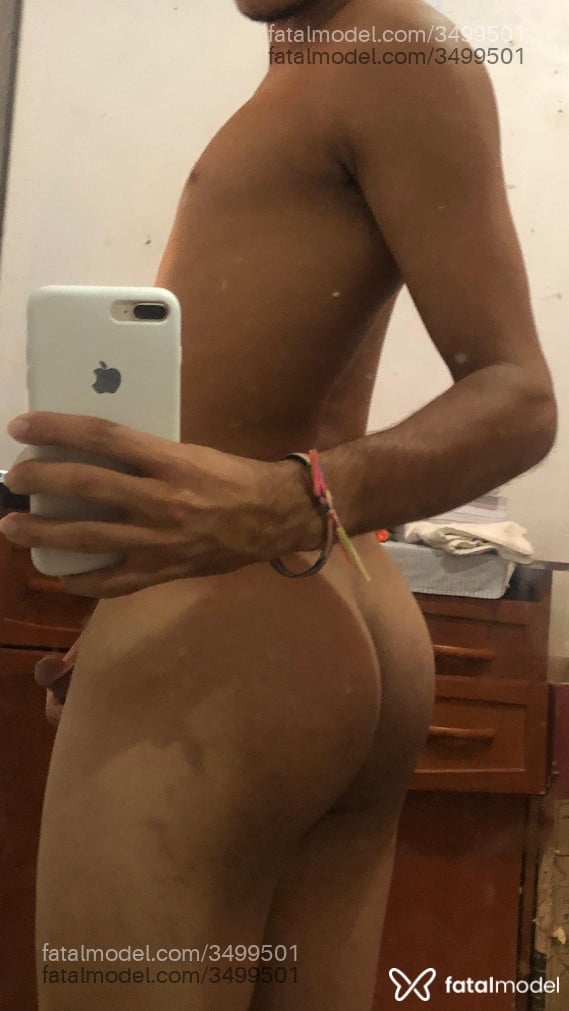 Acompanhante homem morena (o) de olhos castanhos - Zayon Acompanhante homem morena (o) de olhos castanhos - Zayon