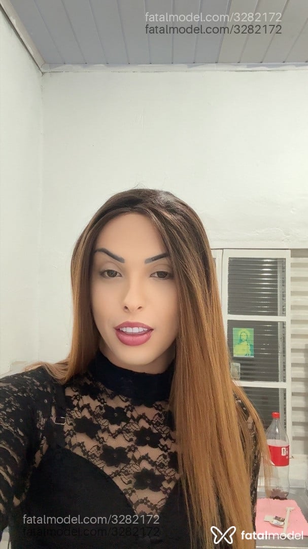 Acompanhante mulher trans ruiva (o) de olhos mel - Ray Martins