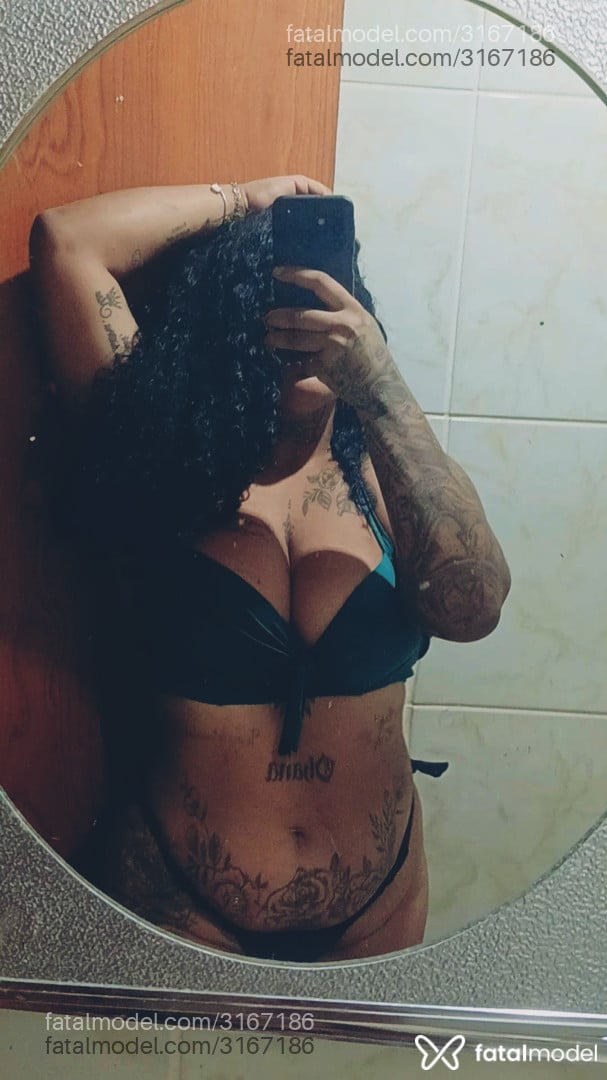 Acompanhante mulher morena (o) de olhos castanhos - Tifany Acompanhante mulher morena (o) de olhos castanhos - Tifany