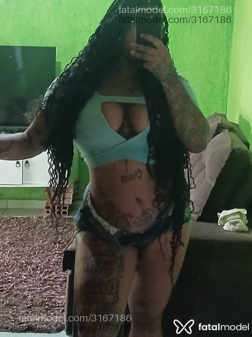 Acompanhante mulher morena (o) de olhos castanhos - Tifany Acompanhante mulher morena (o) de olhos castanhos - Tifany