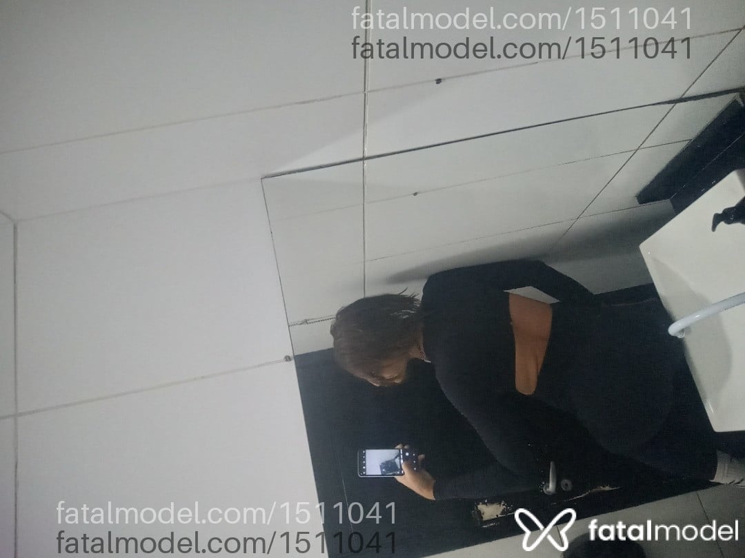 Acompanhante homem com cabelo castanho de olhos castanhos - Michel amorim