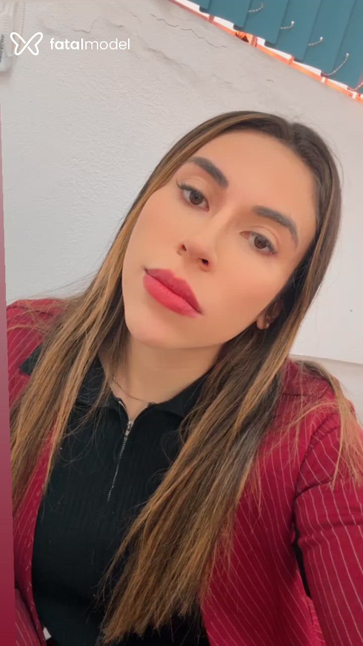 Acompanhante mulher trans morena (o) de olhos castanhos - Pati Acompanhante mulher trans morena (o) de olhos castanhos - Pati