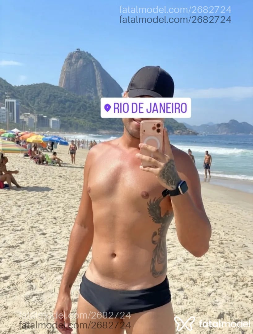 Acompanhante homem morena (o) de olhos azuis - Caio