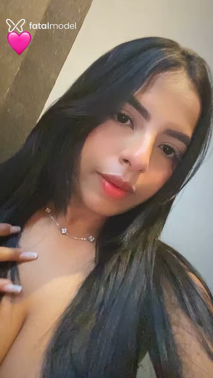 Acompanhante mulher morena (o) de olhos pretos - Allana Ramos