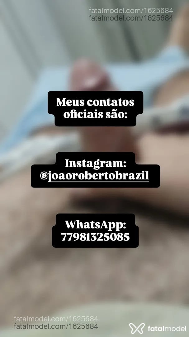 Acompanhante homem sem cabelo de olhos castanhos - João Roberto