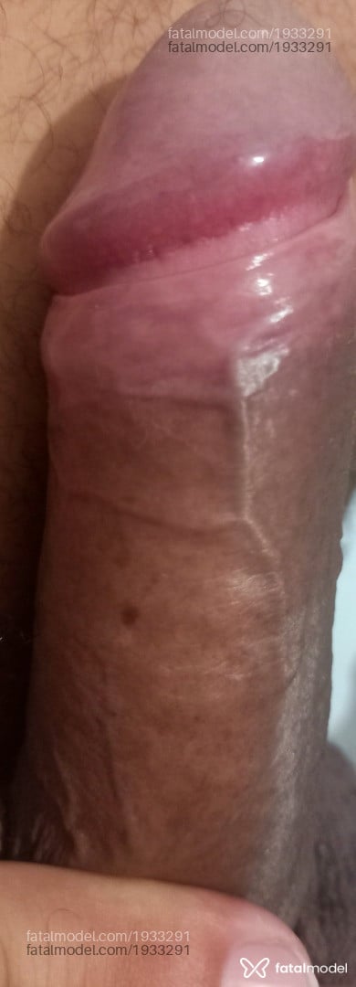 Acompanhante homem sem cabelo de olhos pretos - Rodrigo Nice