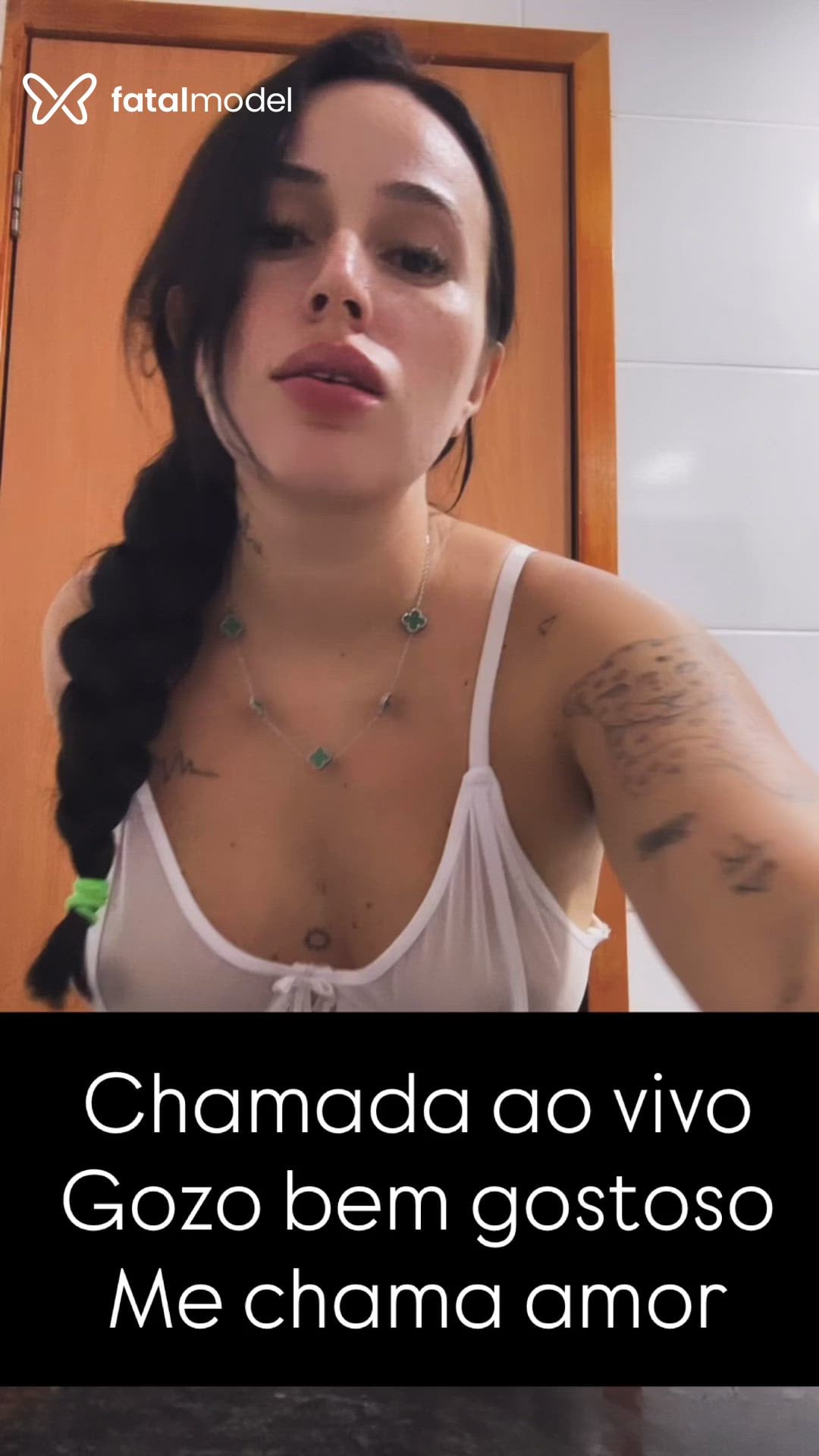 Acompanhante mulher com cabelo castanho de olhos castanhos em Virtual - Morena
