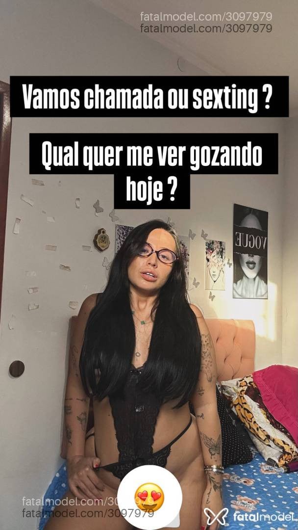 Acompanhante mulher com cabelo castanho de olhos castanhos - Morena